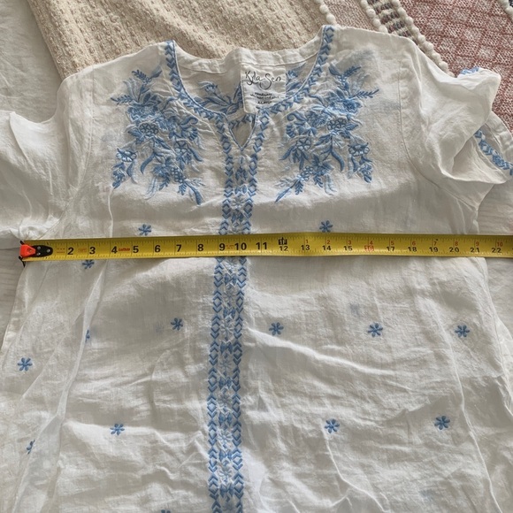 Kyla Seo Linen Tunic Shirt - Picture 5 of 6